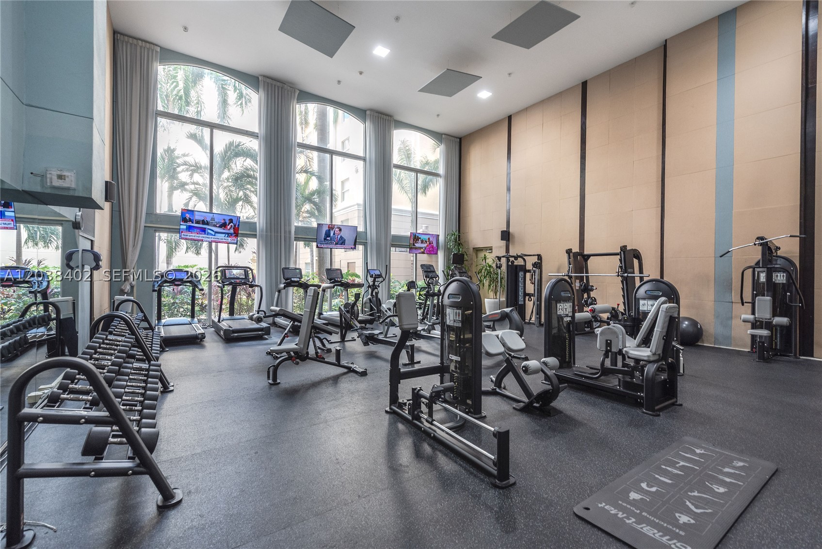 PORTO BELLAGIO CONDO - Residential Lease