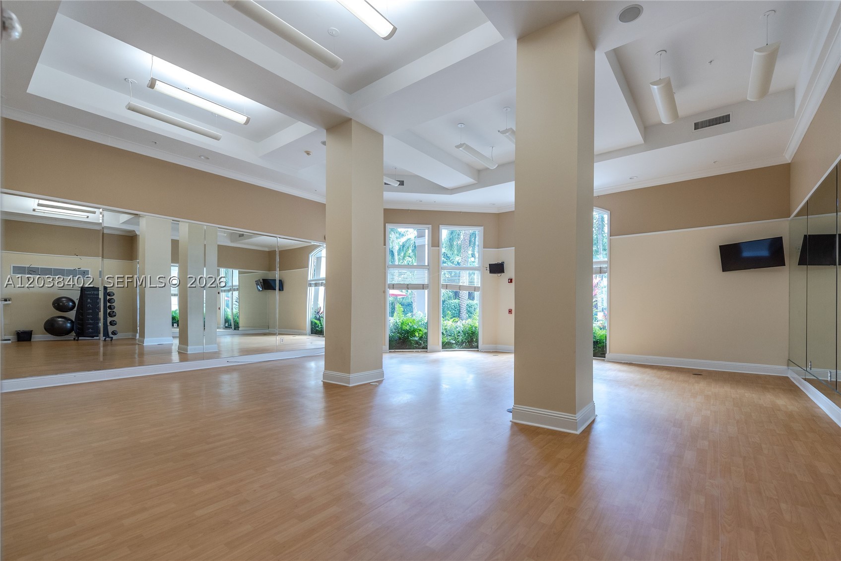 PORTO BELLAGIO CONDO - Residential Lease