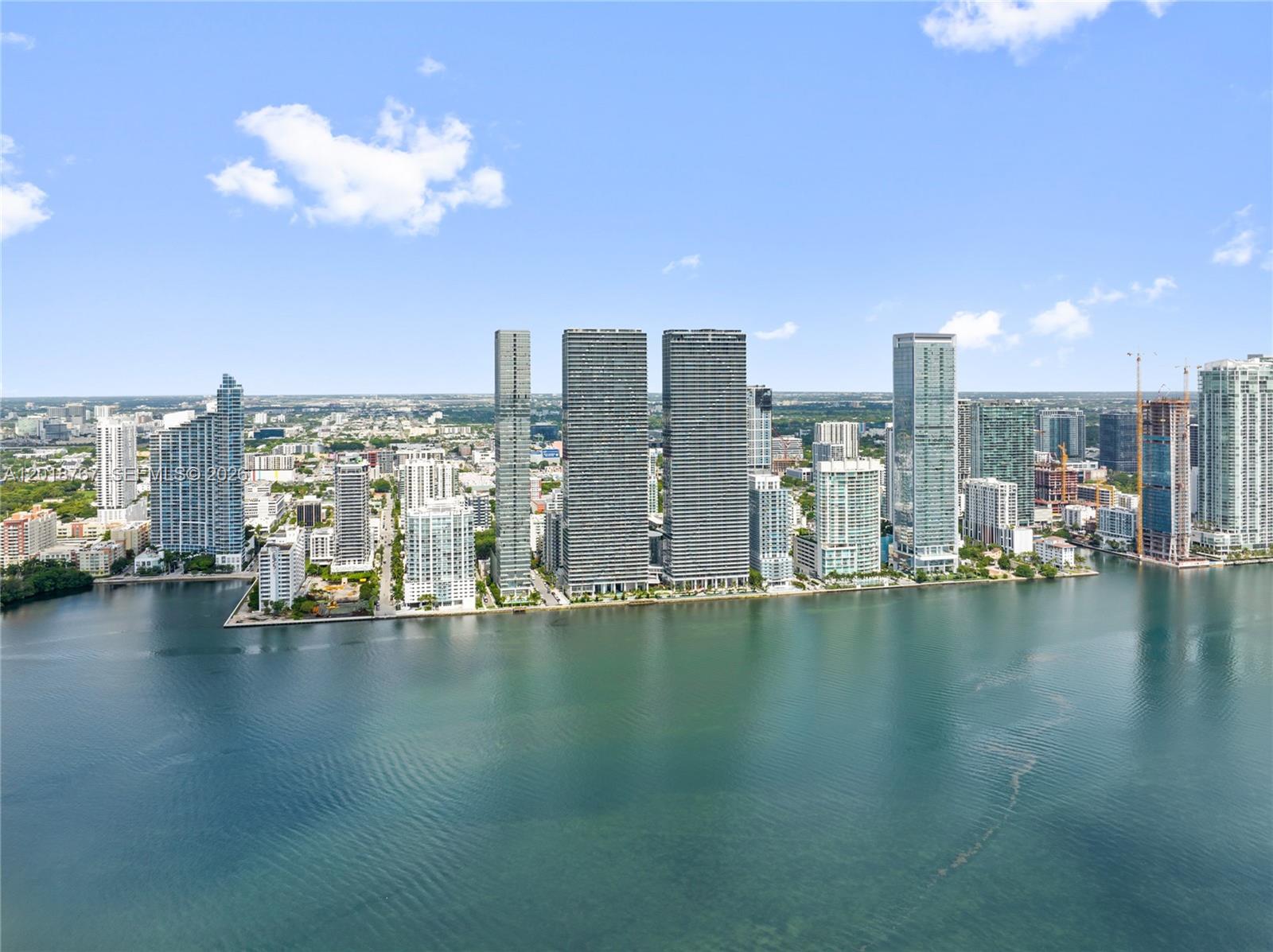 ARIA RESERVE - Residential