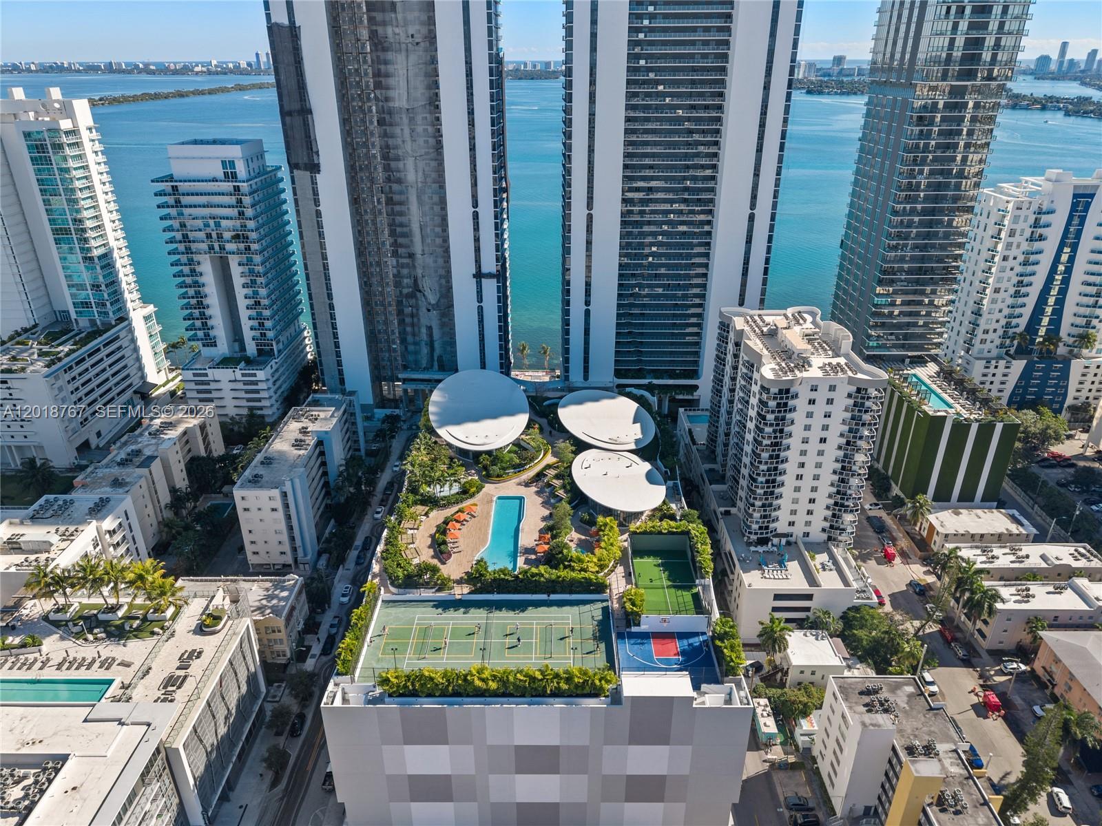 ARIA RESERVE - Residential