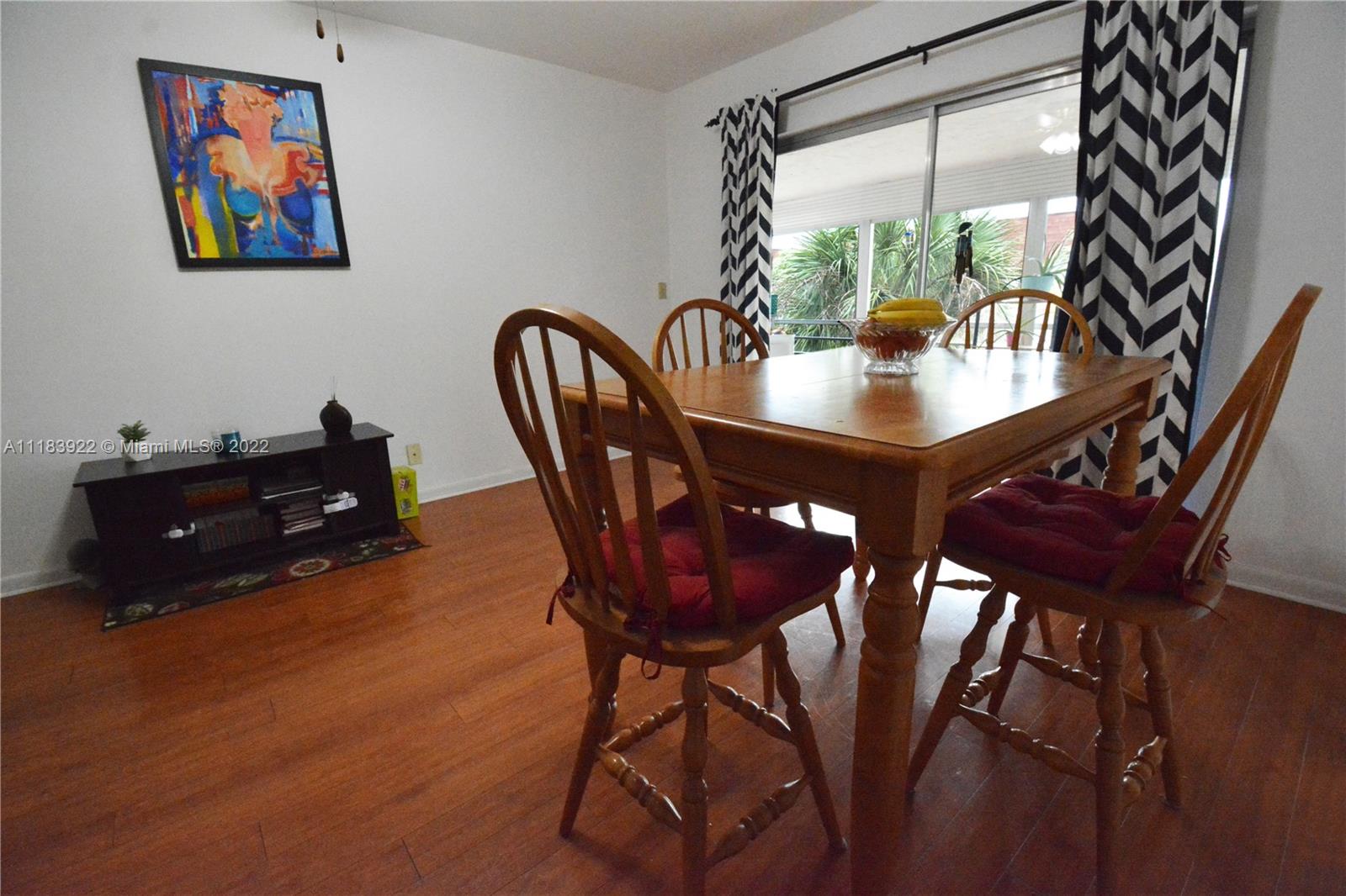 CANONGATE CONDO - Residential