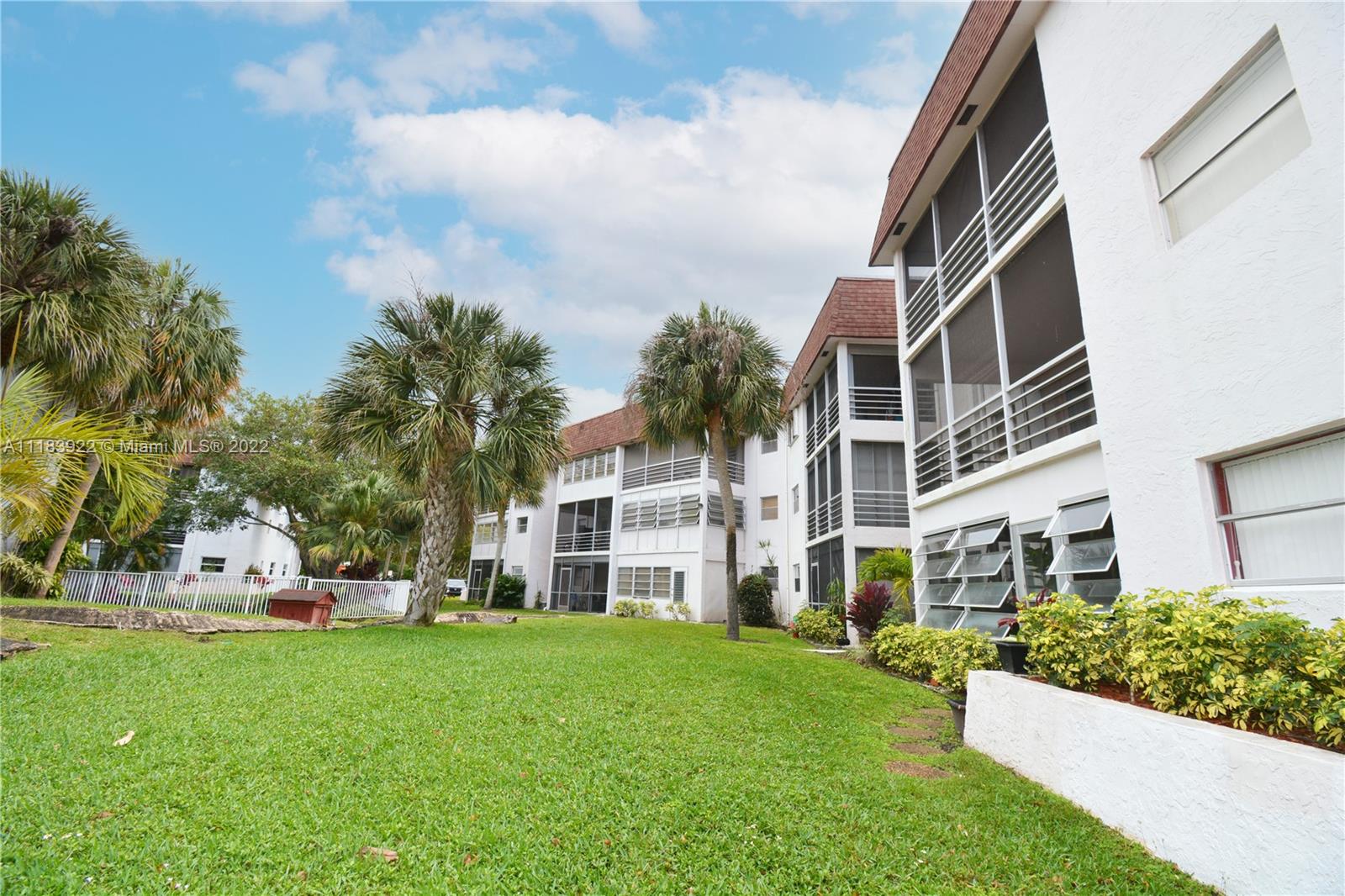 CANONGATE CONDO - Residential