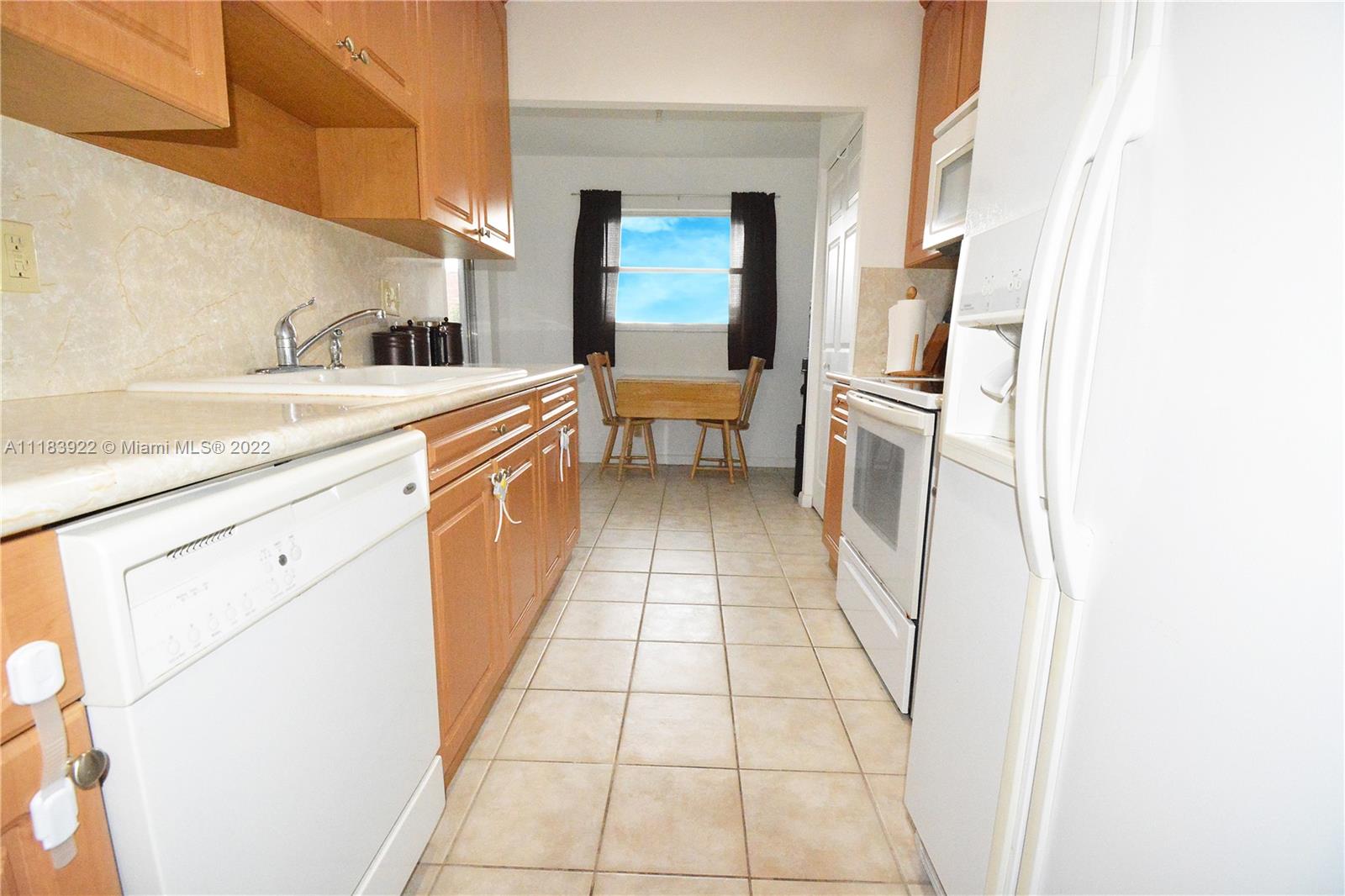 CANONGATE CONDO - Residential