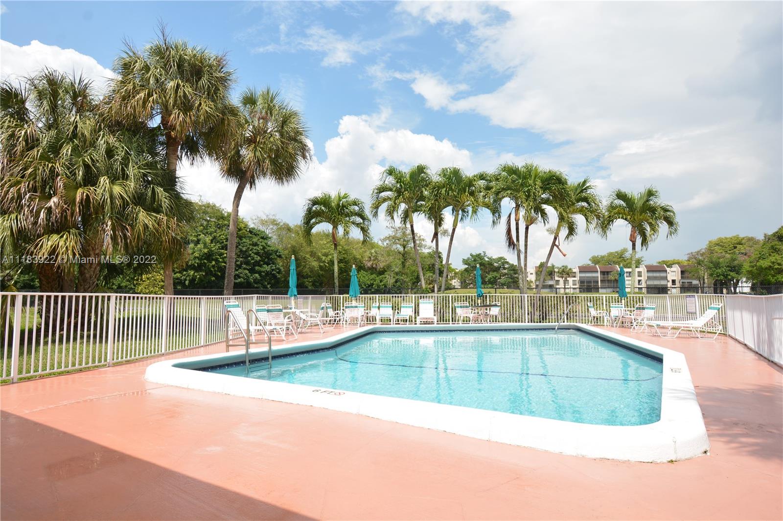 CANONGATE CONDO - Residential