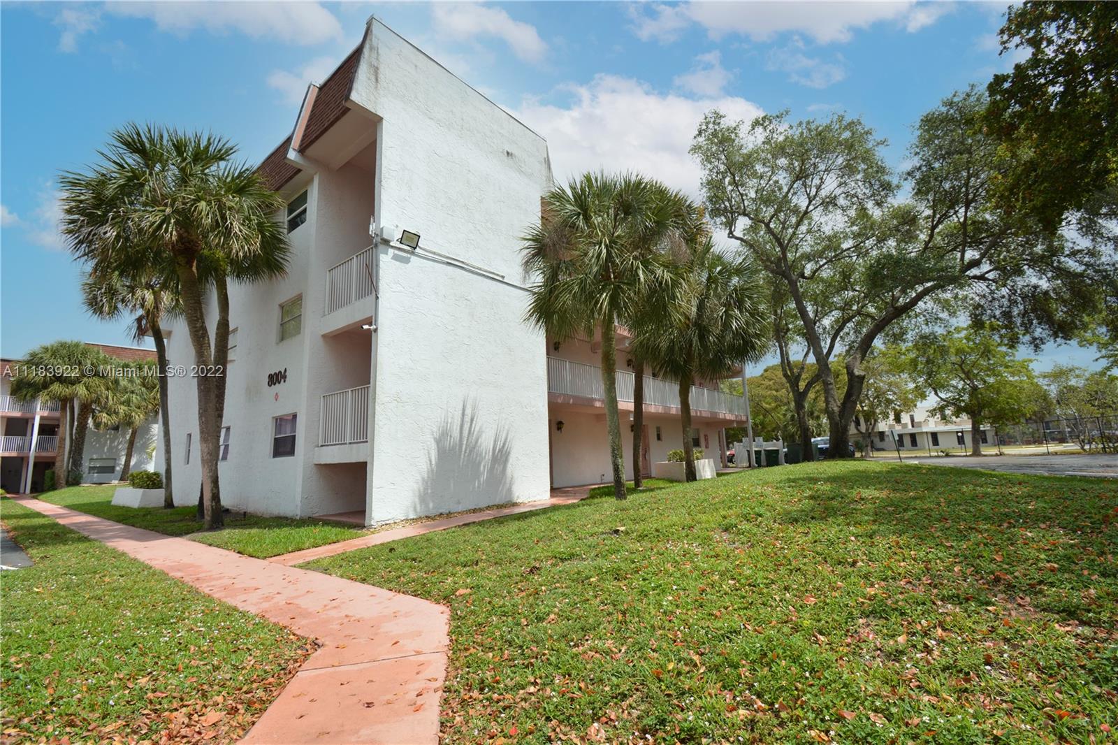 CANONGATE CONDO - Residential