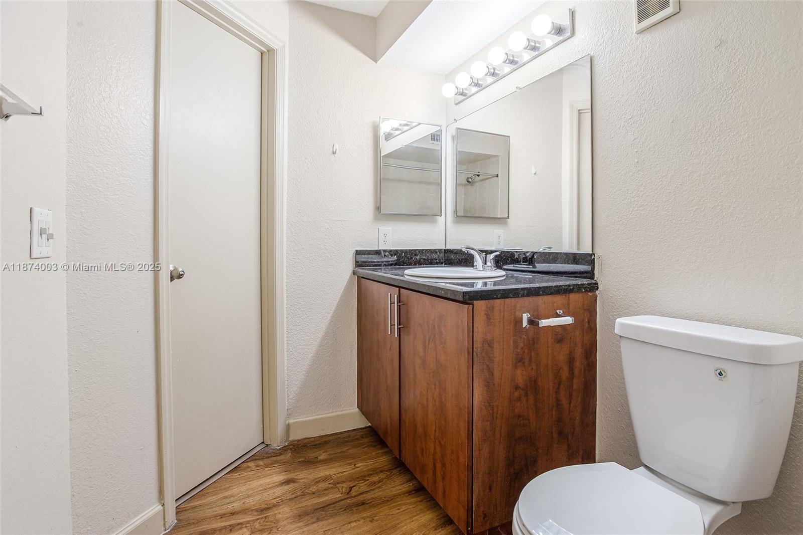 ISLES AT LAGO MAR CONDO - Residential Lease