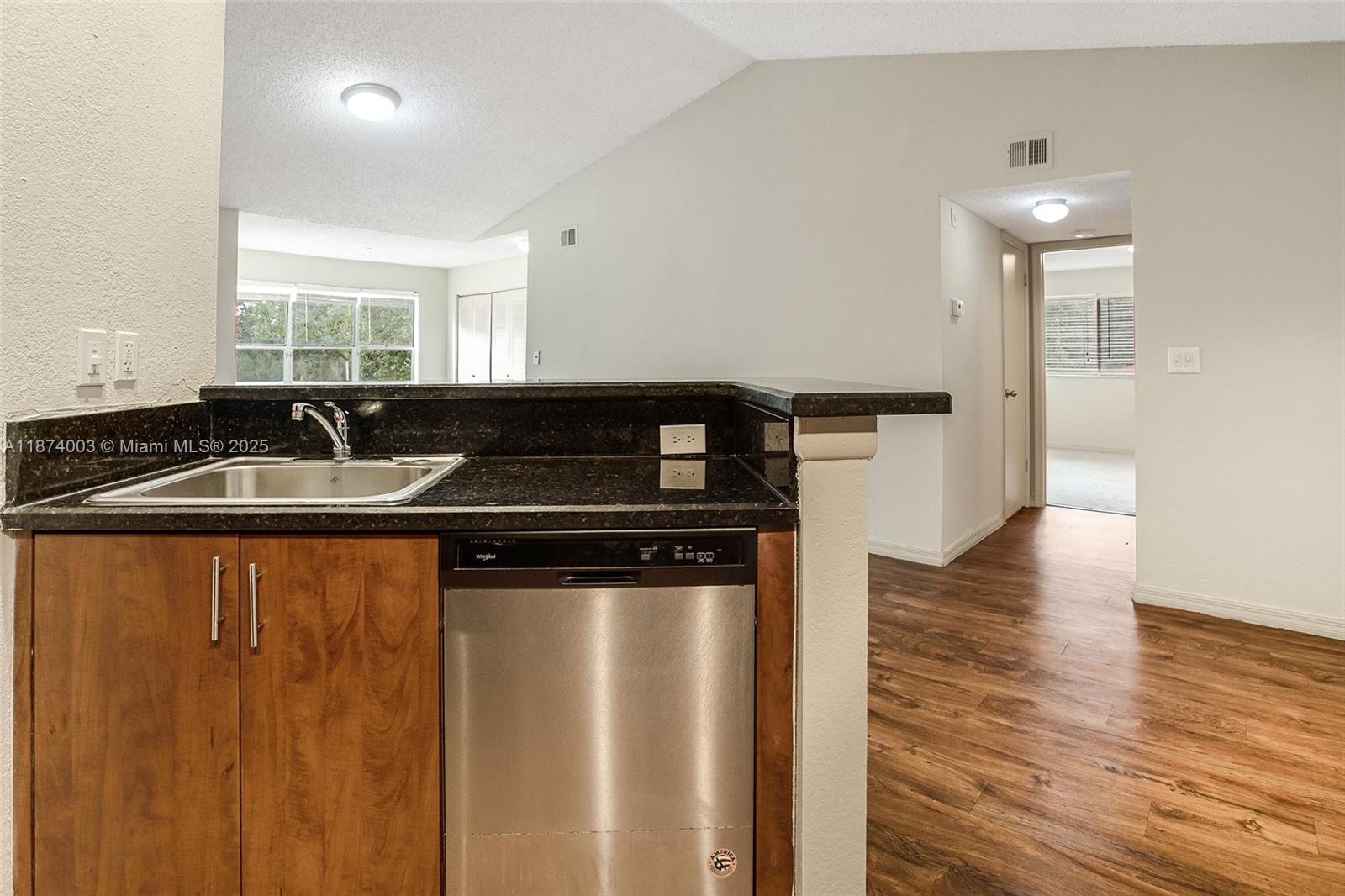 ISLES AT LAGO MAR CONDO - Residential Lease