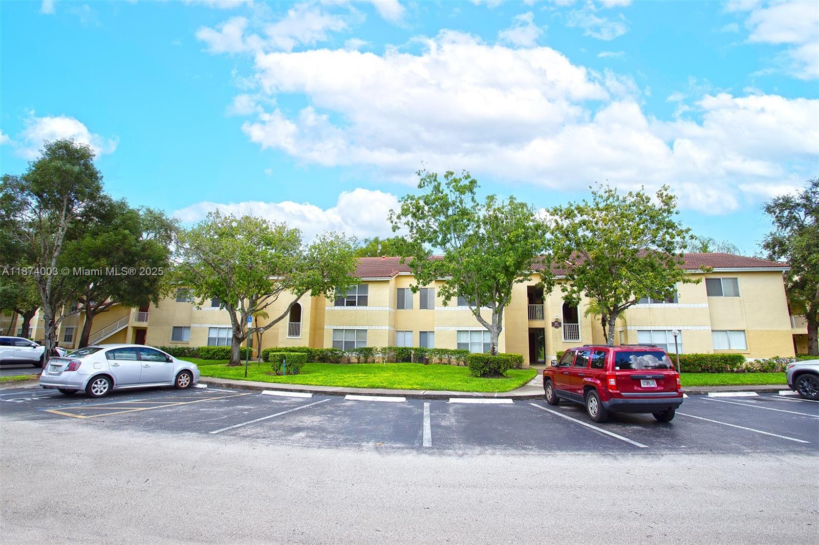 ISLES AT LAGO MAR CONDO - Residential Lease