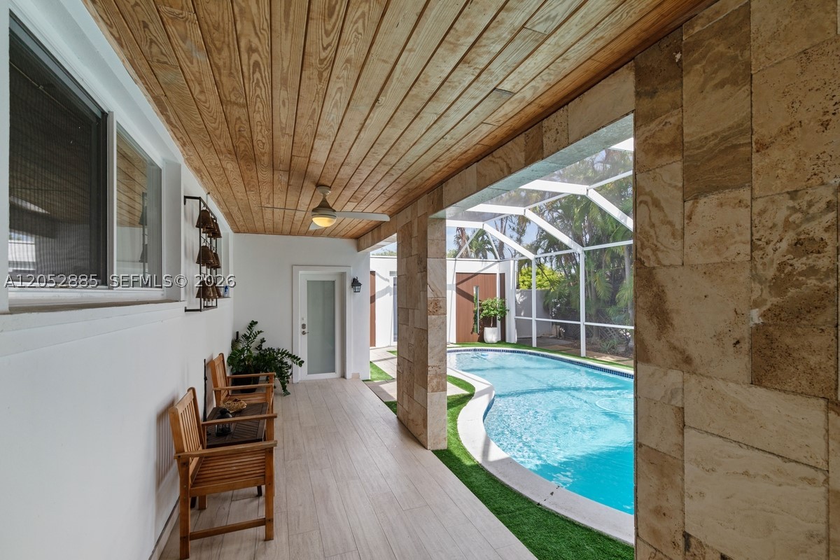 TREASURE ISLAND - Residential