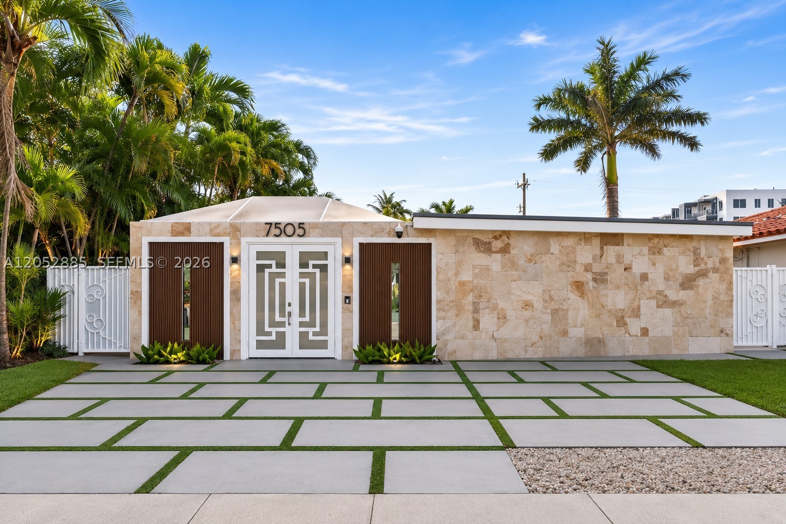 TREASURE ISLAND - Residential
