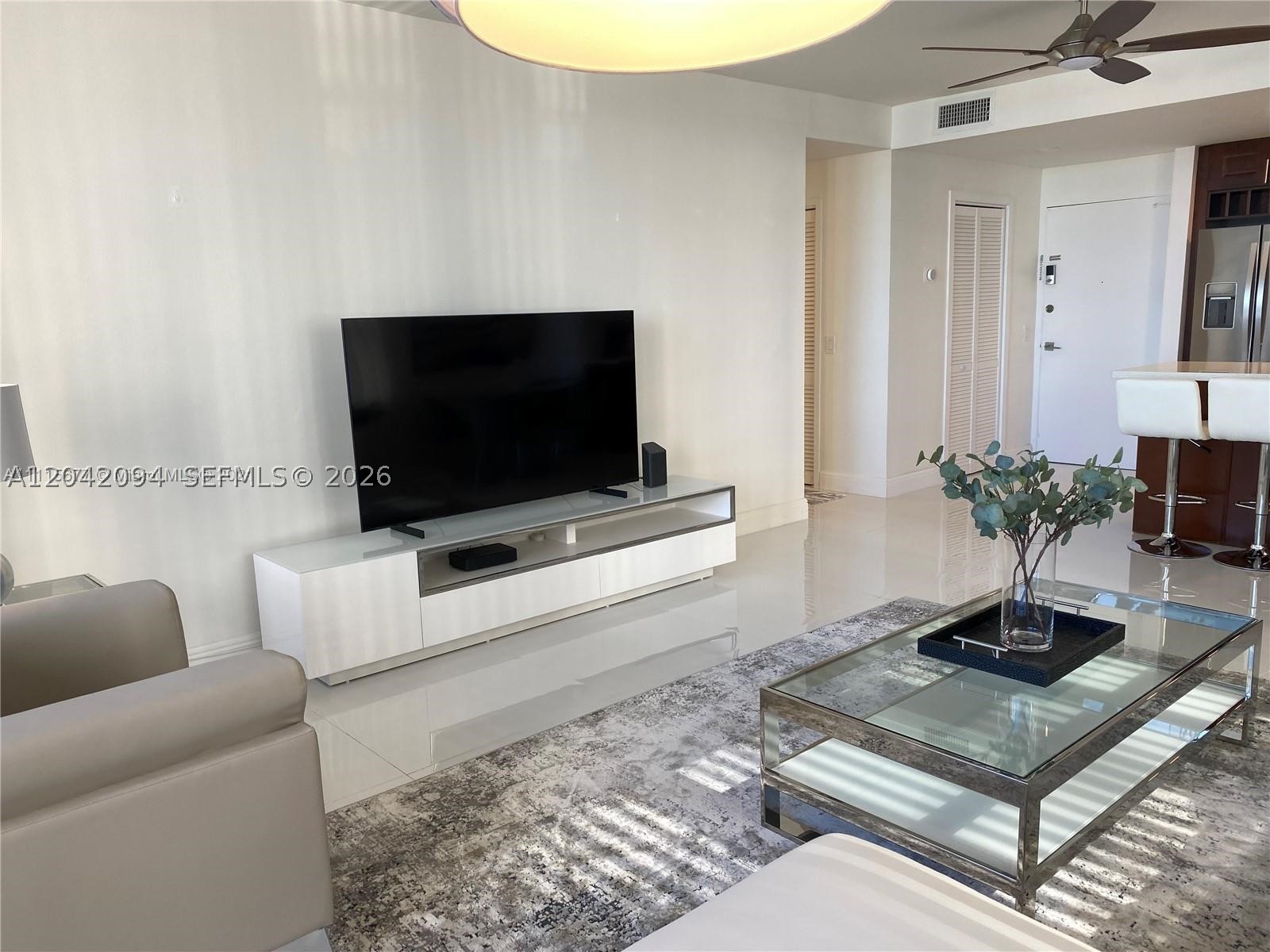 ALEXANDER TOWERS CONDO - Residential Lease