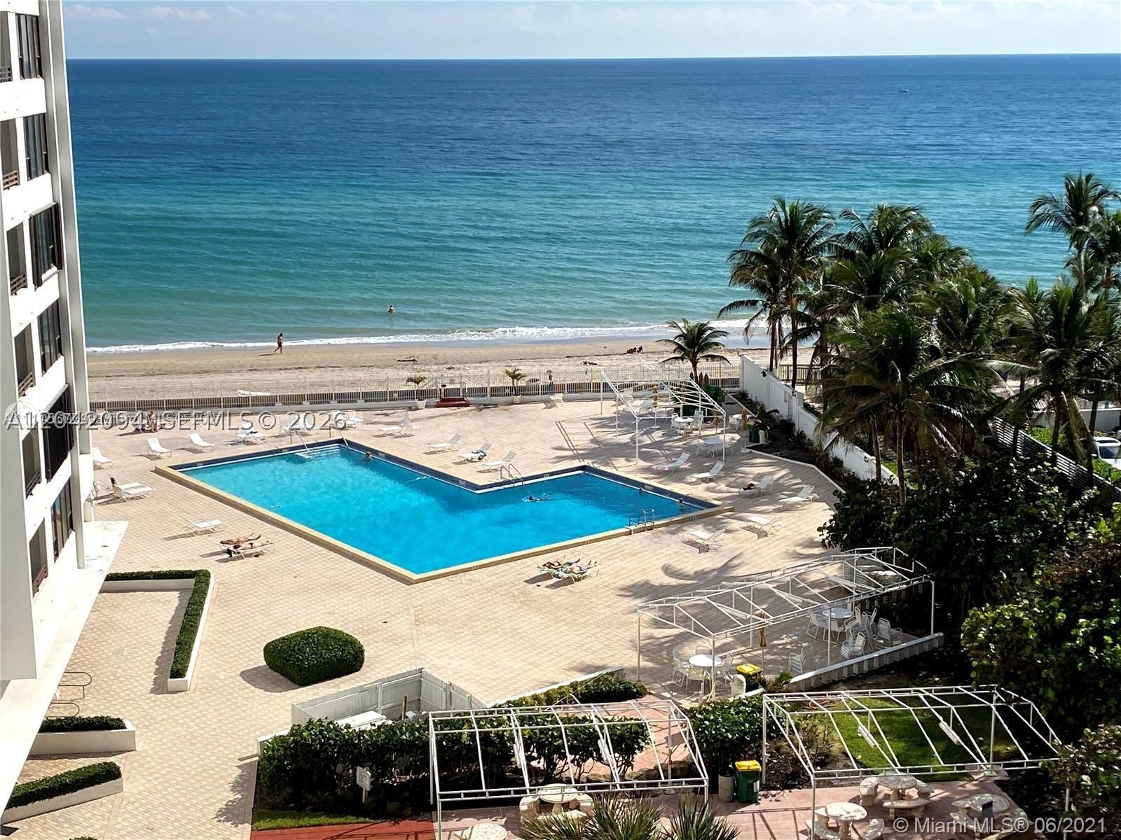 ALEXANDER TOWERS CONDO - Residential Lease