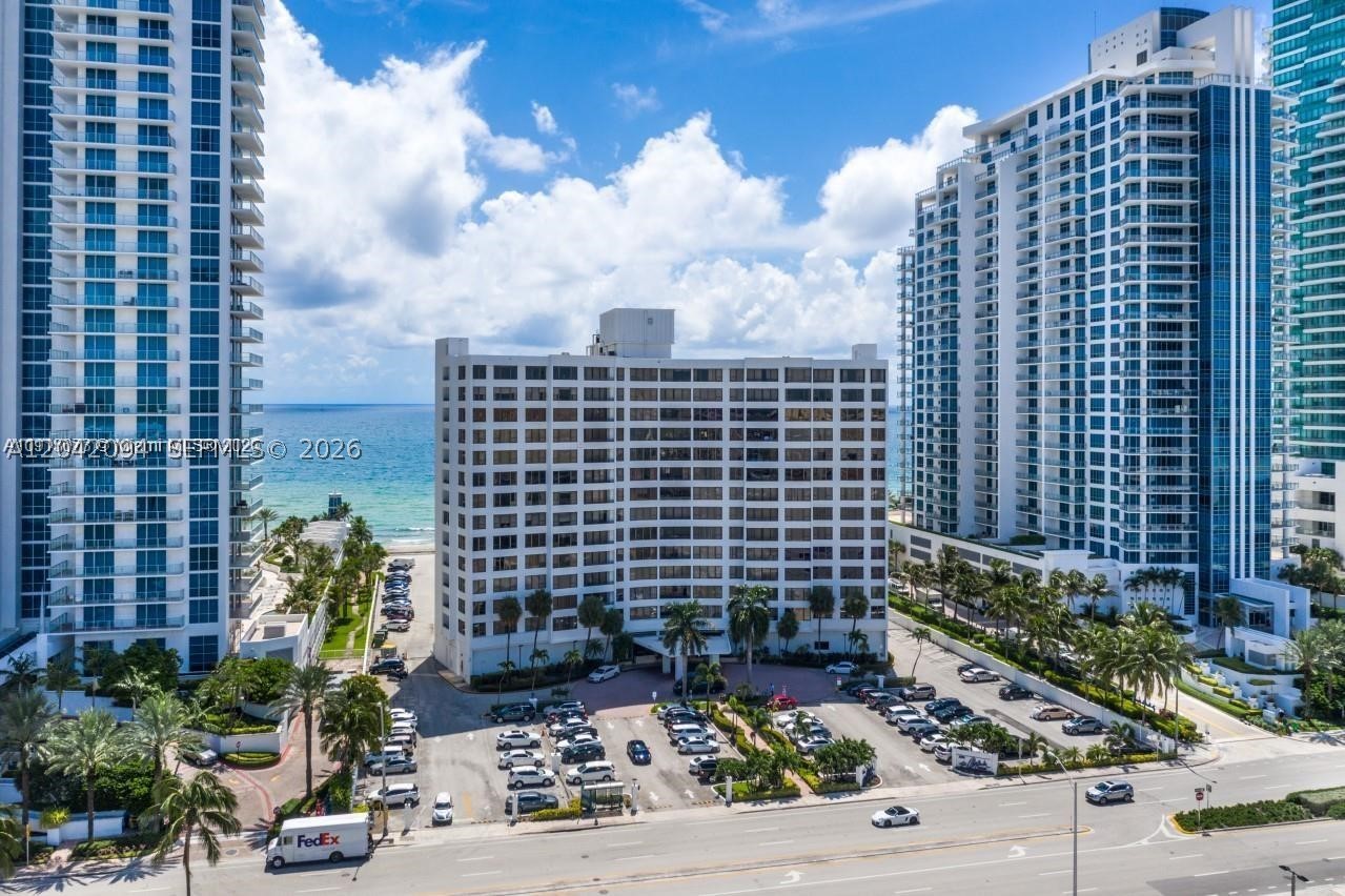 ALEXANDER TOWERS CONDO - Residential Lease
