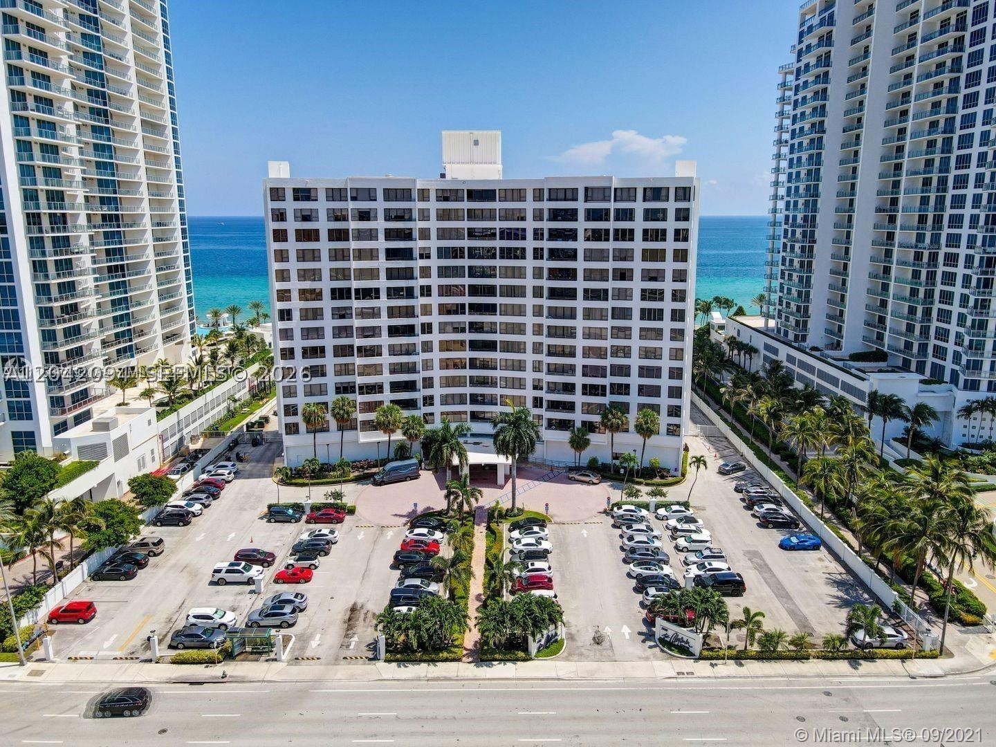 ALEXANDER TOWERS CONDO - Residential Lease
