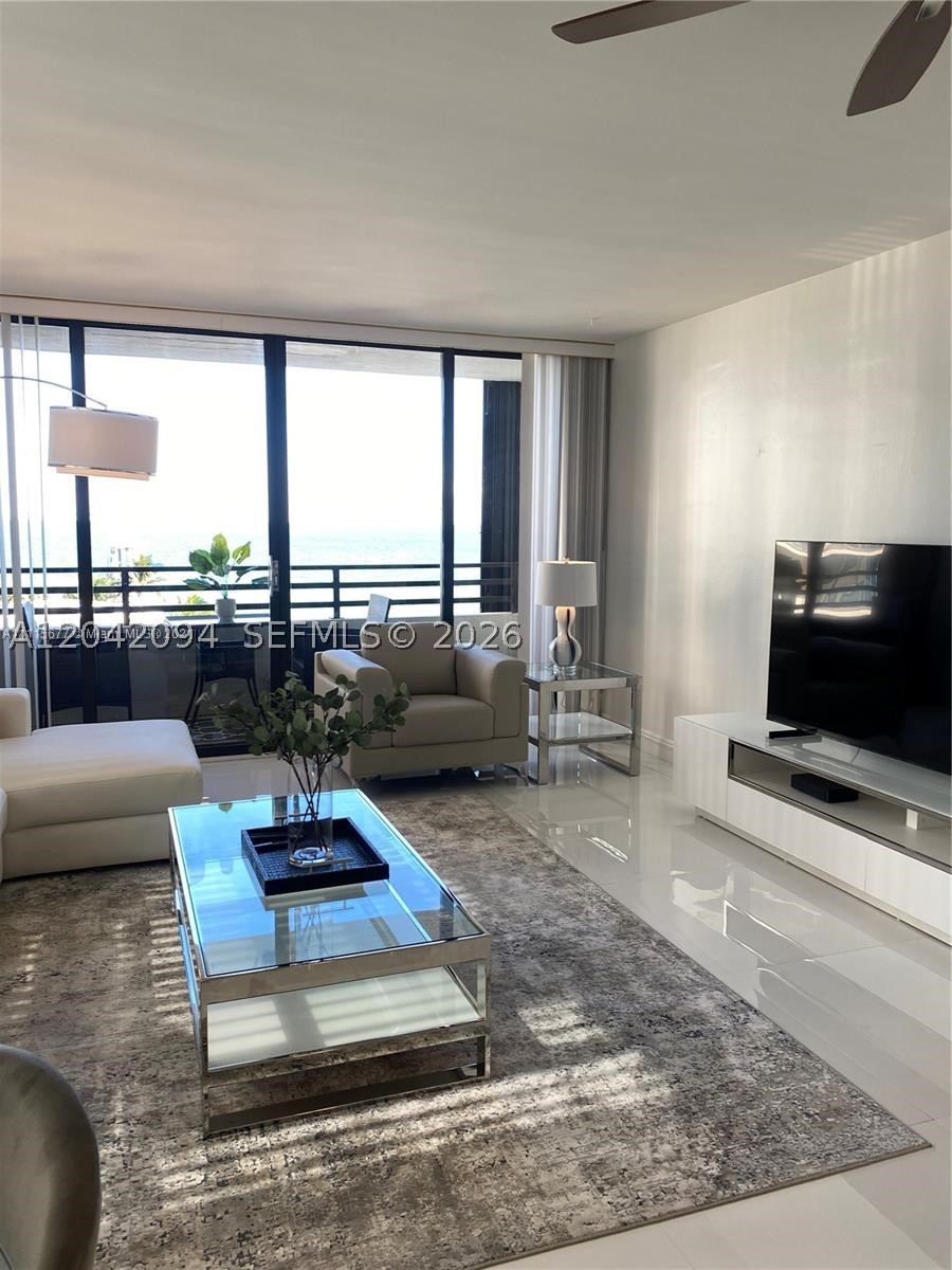 ALEXANDER TOWERS CONDO - Residential Lease
