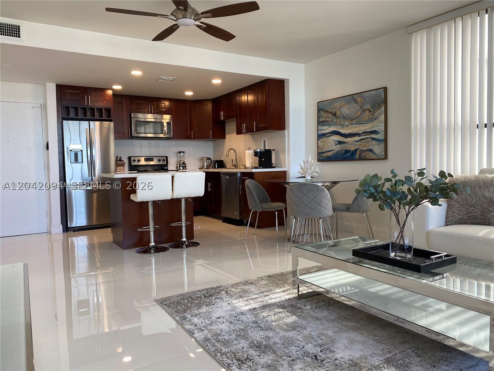 ALEXANDER TOWERS CONDO - Residential Lease