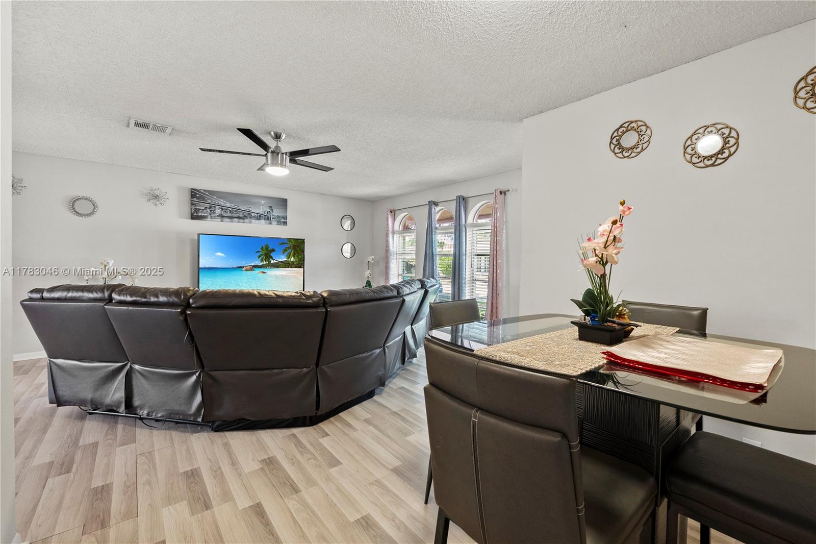 CRYSTAL LAKE 4TH SEC - Residential