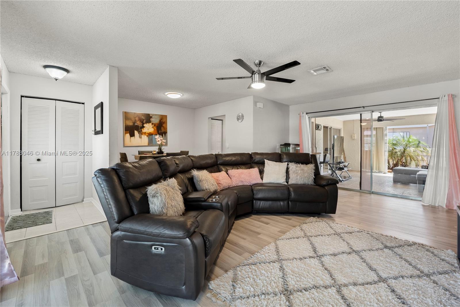 CRYSTAL LAKE 4TH SEC - Residential