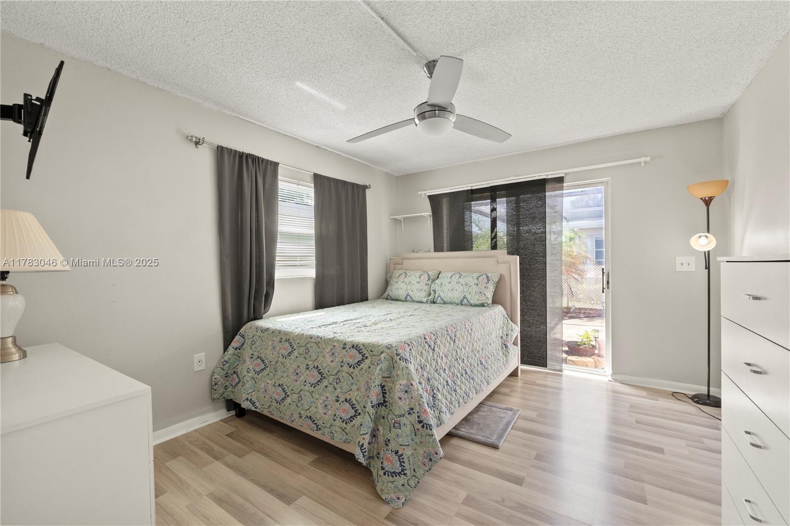 CRYSTAL LAKE 4TH SEC - Residential
