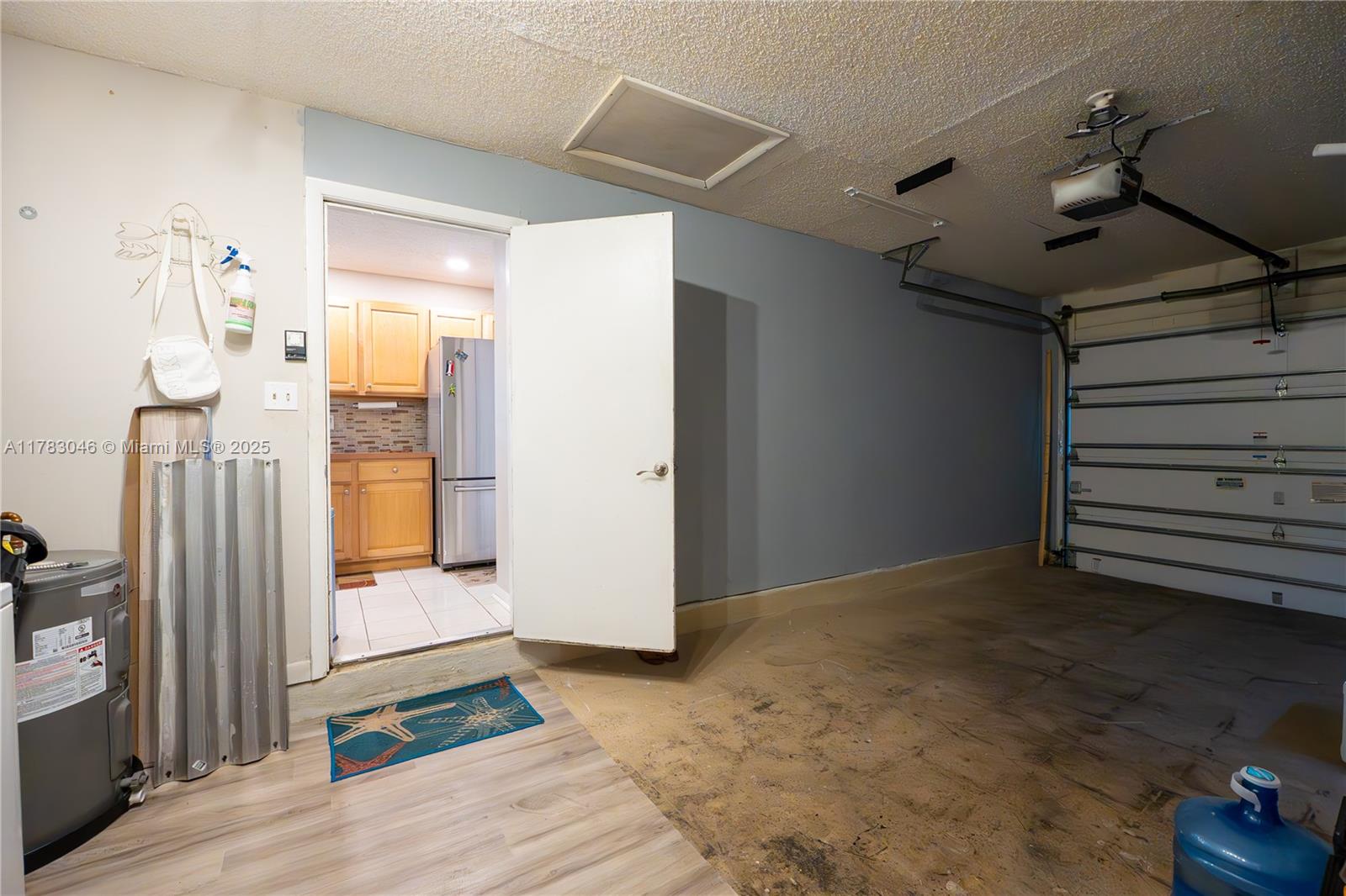 CRYSTAL LAKE 4TH SEC - Residential