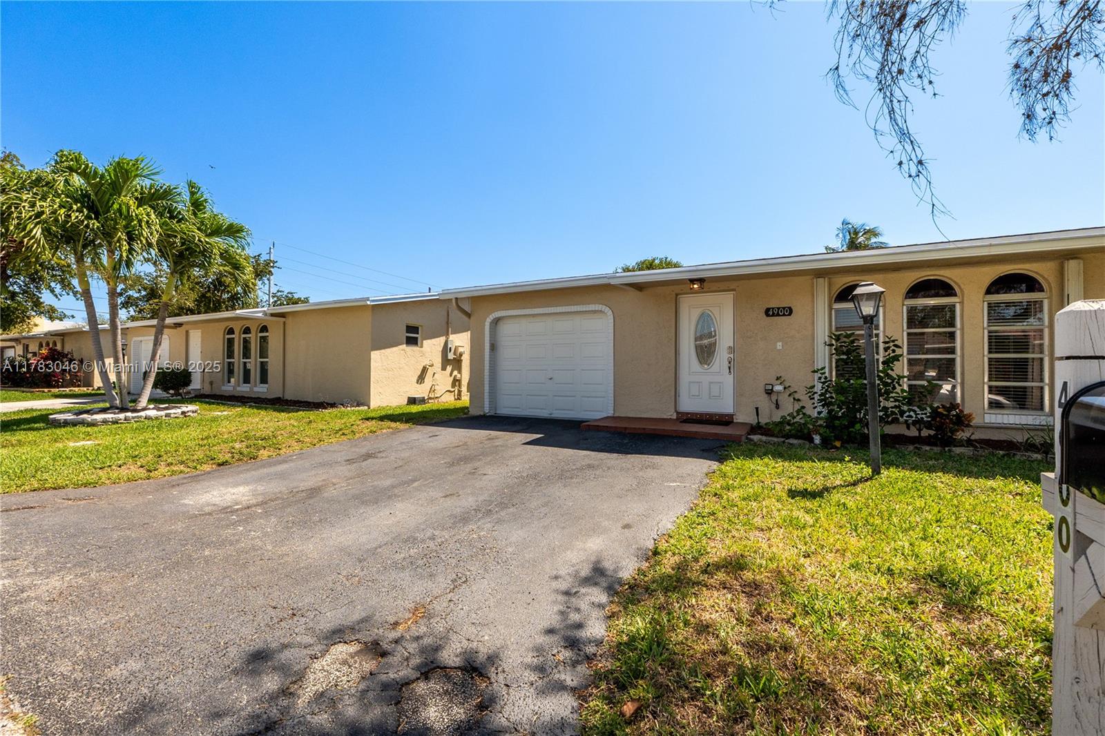 CRYSTAL LAKE 4TH SEC - Residential