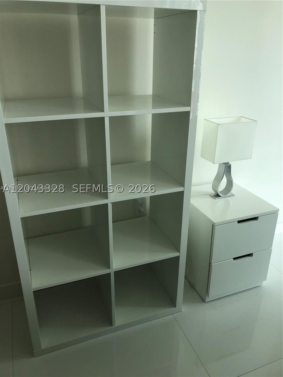 1100 MILLECENTO RESIDENCE - Residential Lease