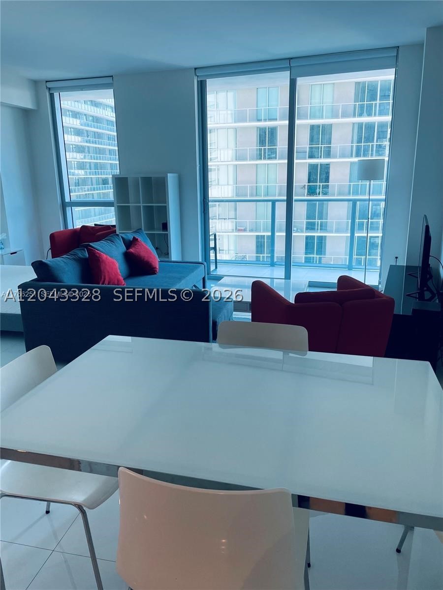 1100 MILLECENTO RESIDENCE - Residential Lease