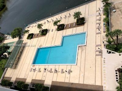 ARLEN HOUSE CONDO - Residential