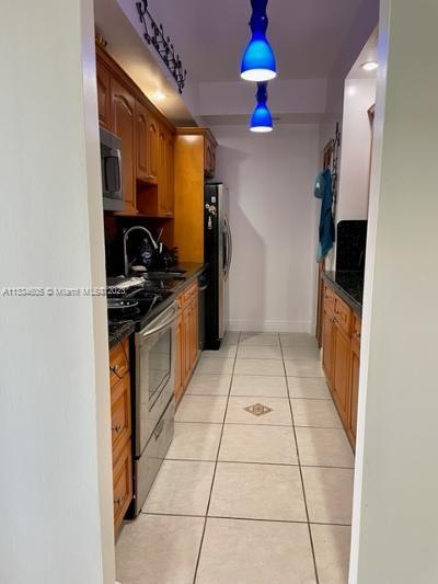 ARLEN HOUSE CONDO - Residential