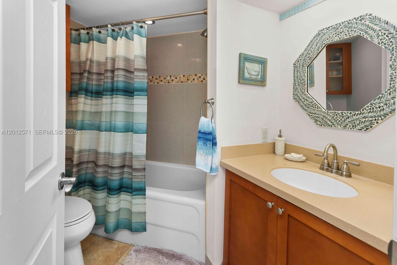 KEYS GATE CONDO NO SEVEN - Residential