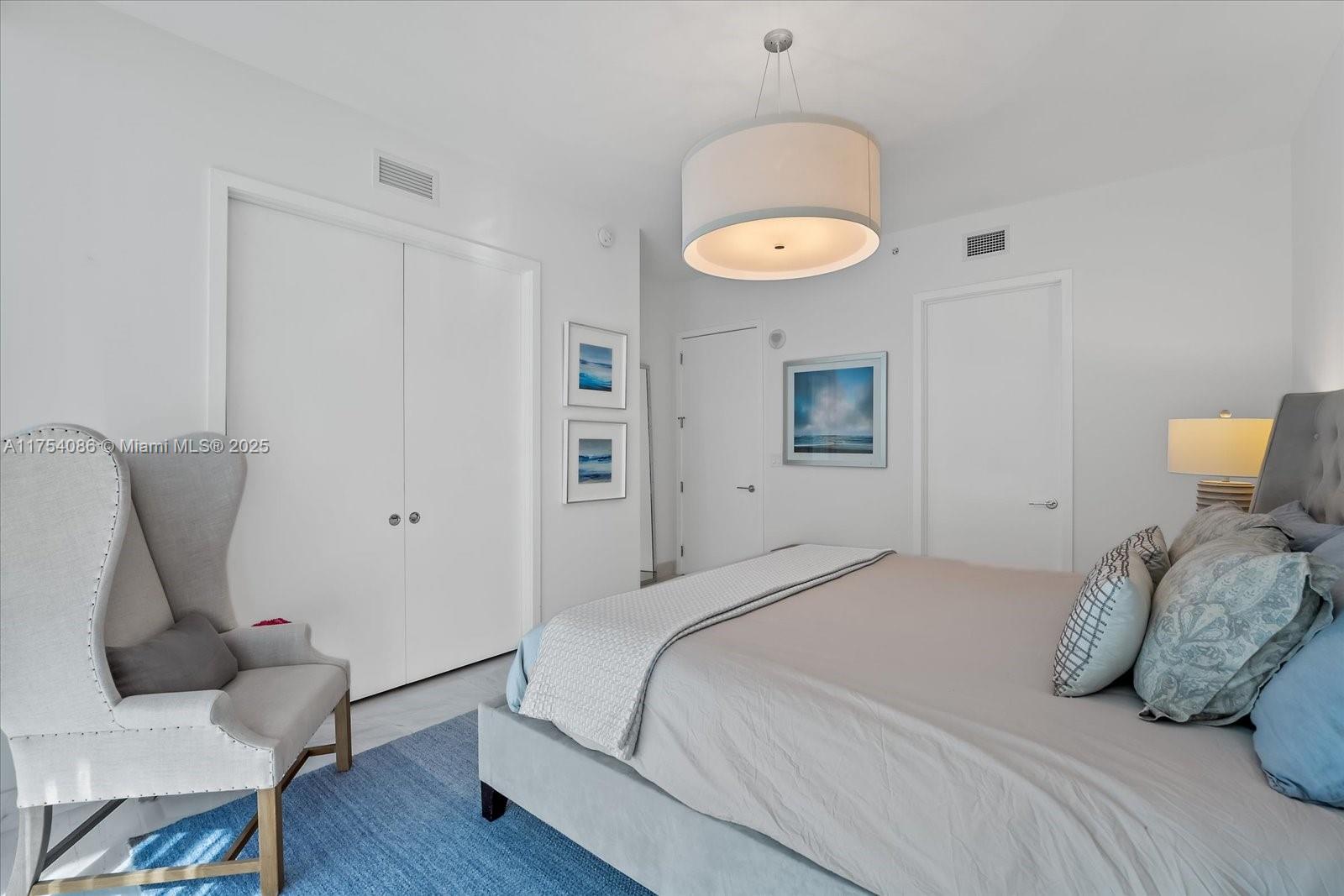 OCEANA BAL HARBOUR CONDO - Residential