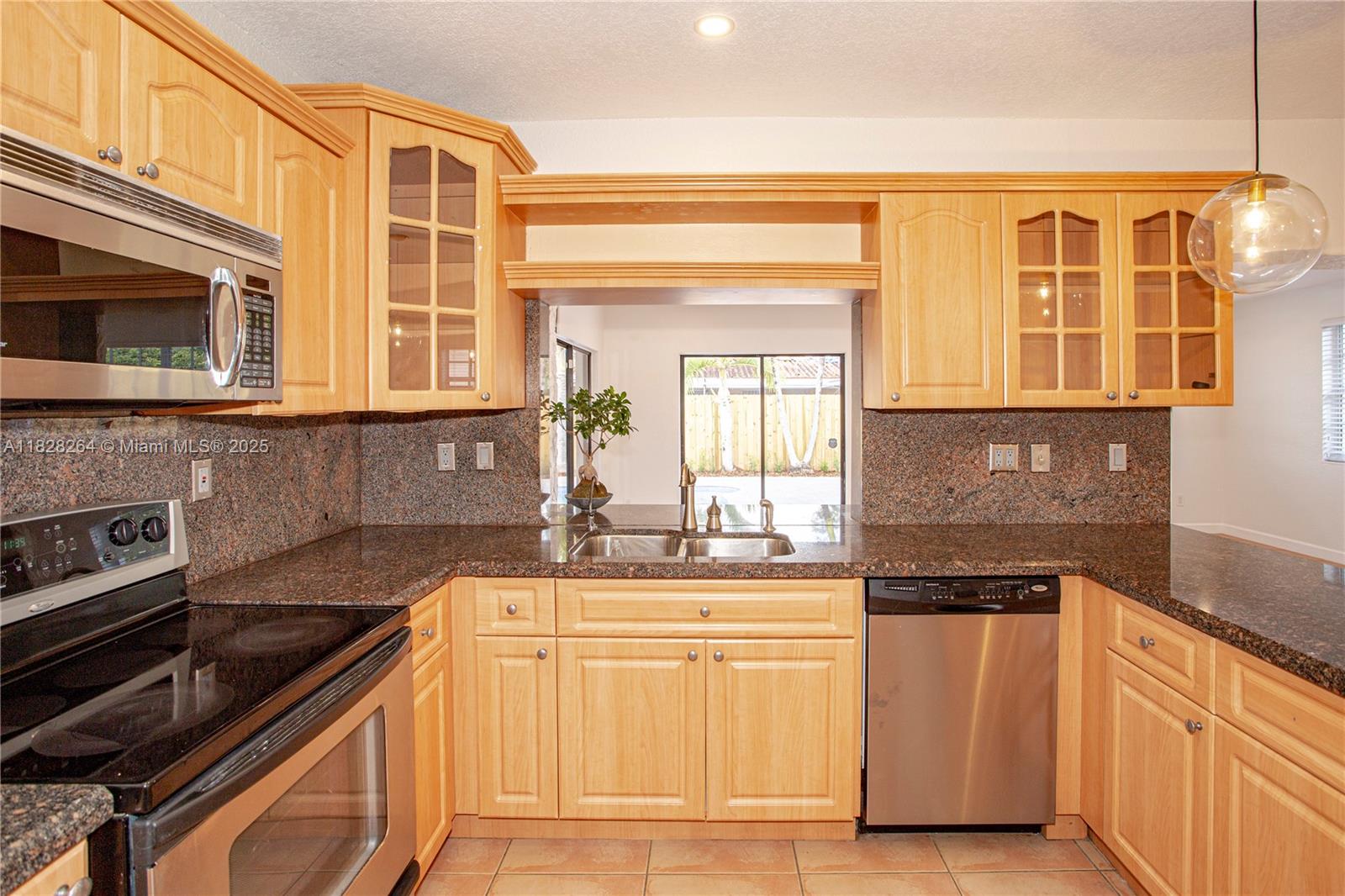 DARLINGTON MANOR - Residential Lease