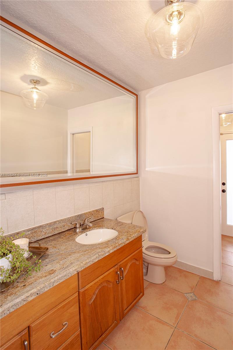 DARLINGTON MANOR - Residential Lease