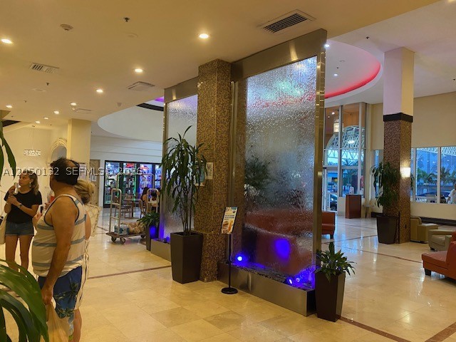 THE AVENTURA BEACH CLUB C - Residential
