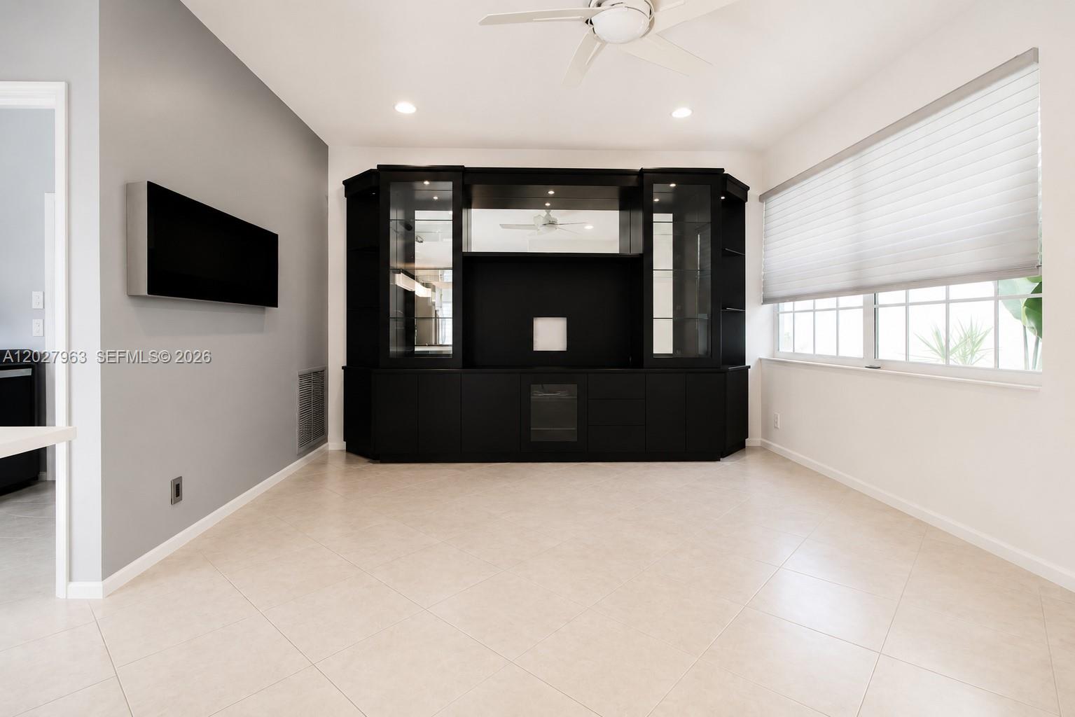 BANYANS OF ARVIDA COUNTRY - Residential