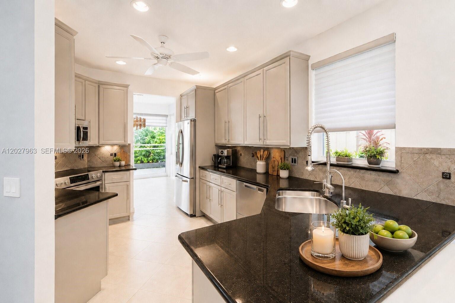 BANYANS OF ARVIDA COUNTRY - Residential