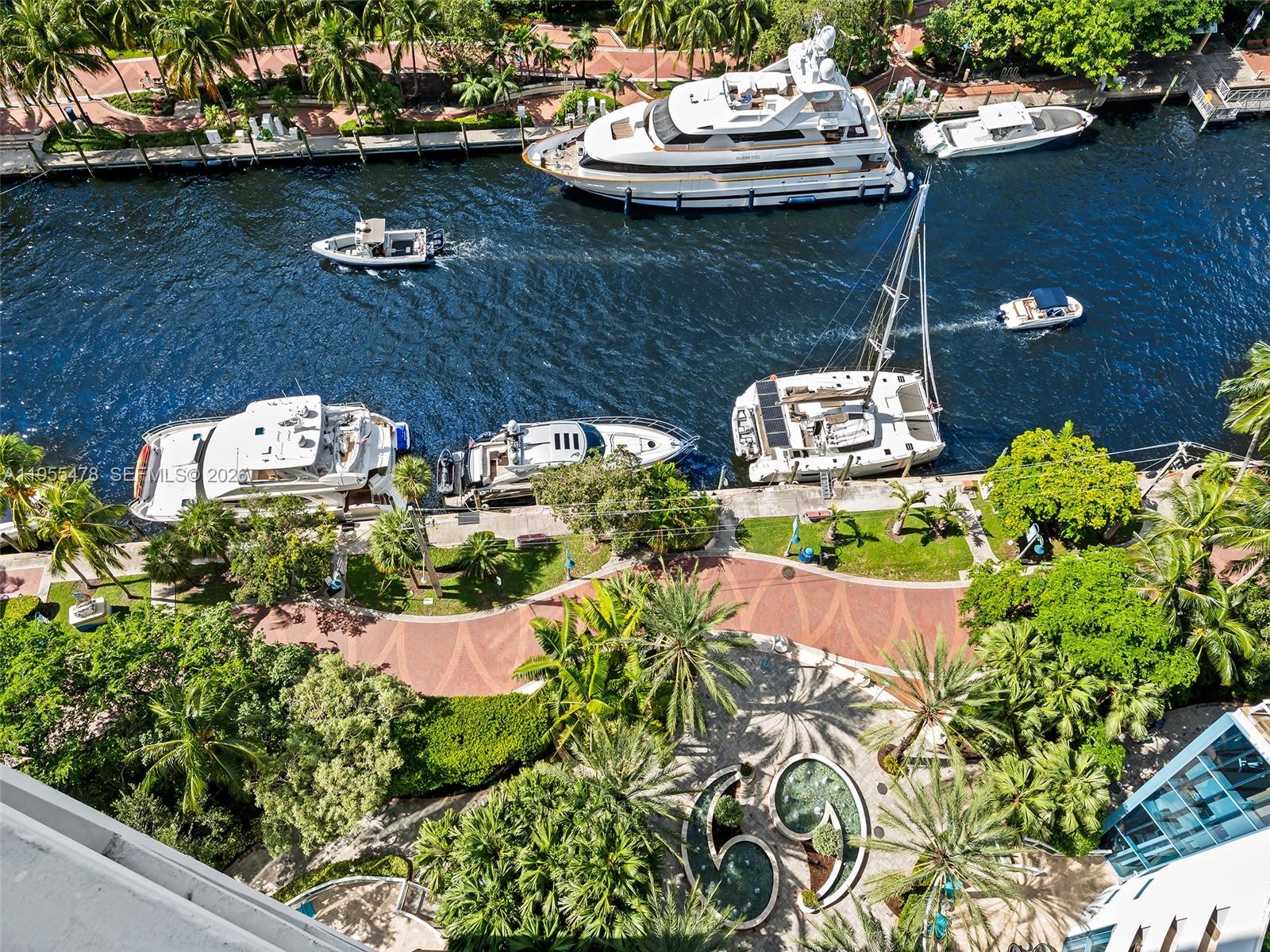 LAS OLAS RIVER HOUSE COND - Residential