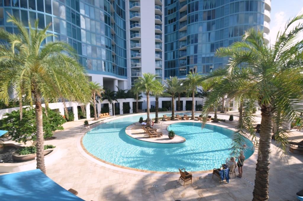 LAS OLAS RIVER HOUSE COND - Residential