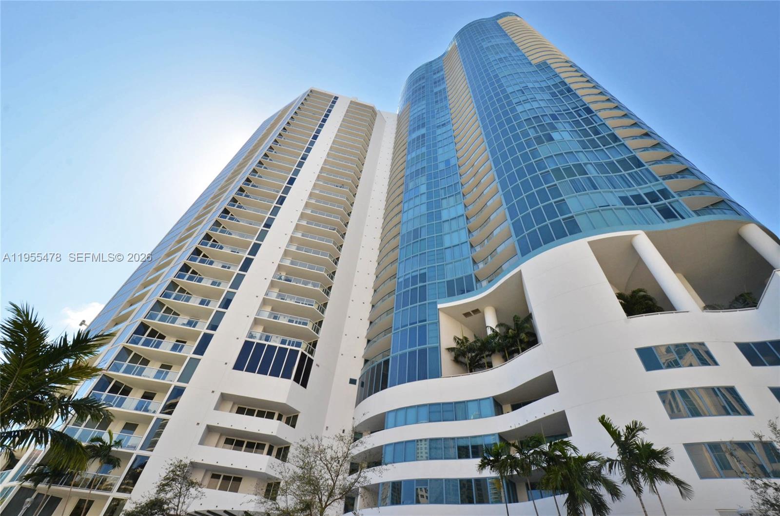 LAS OLAS RIVER HOUSE COND - Residential
