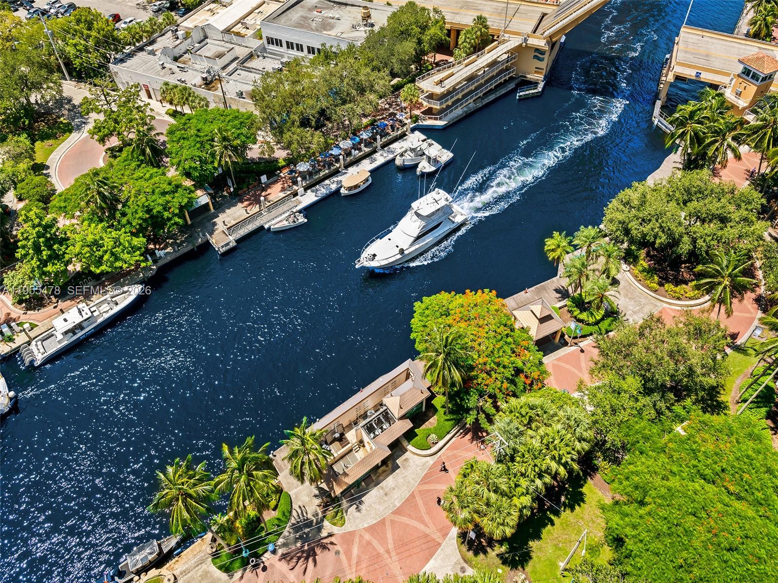 LAS OLAS RIVER HOUSE COND - Residential