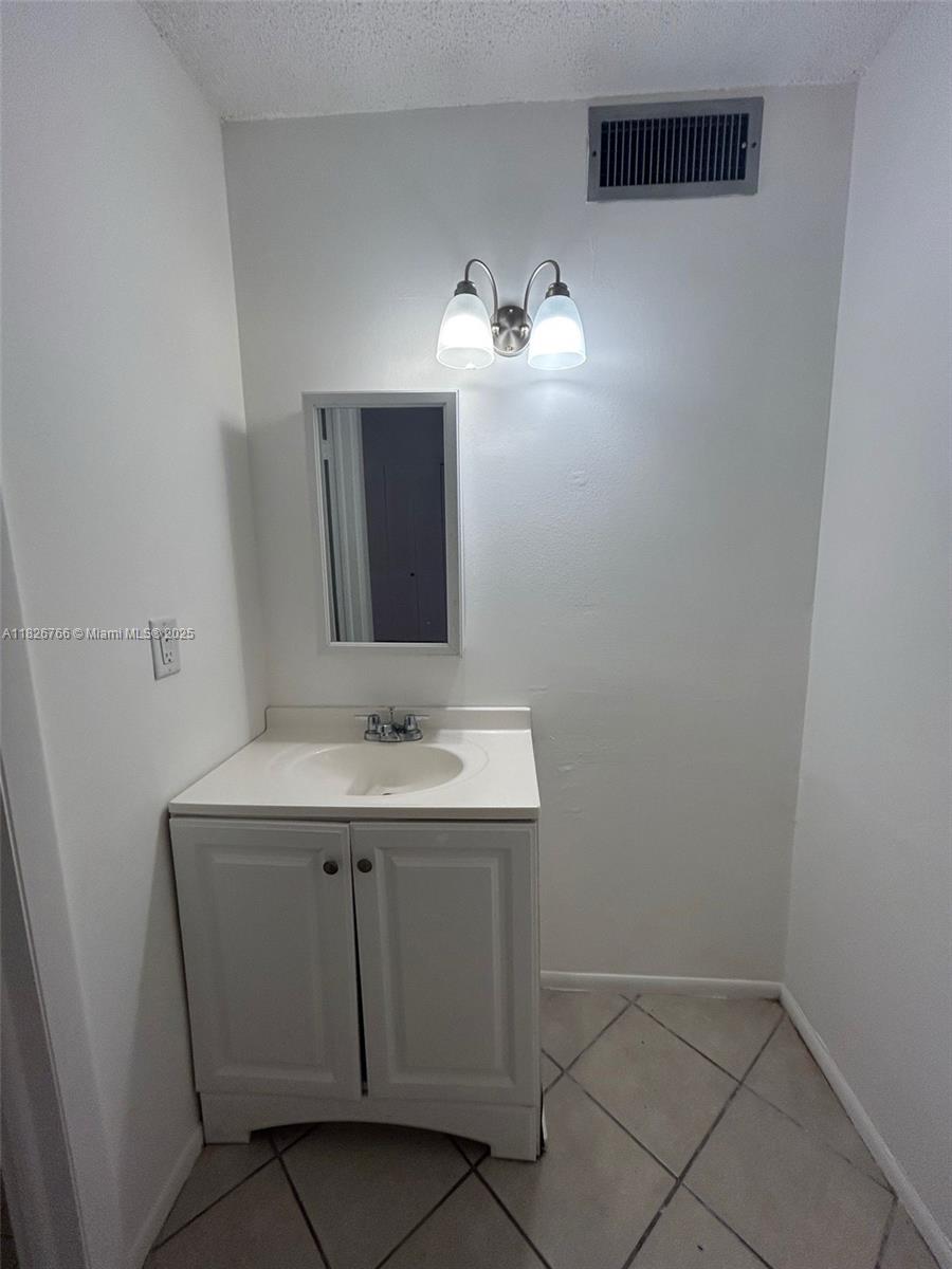 POINT SOUTH CONDO - Residential