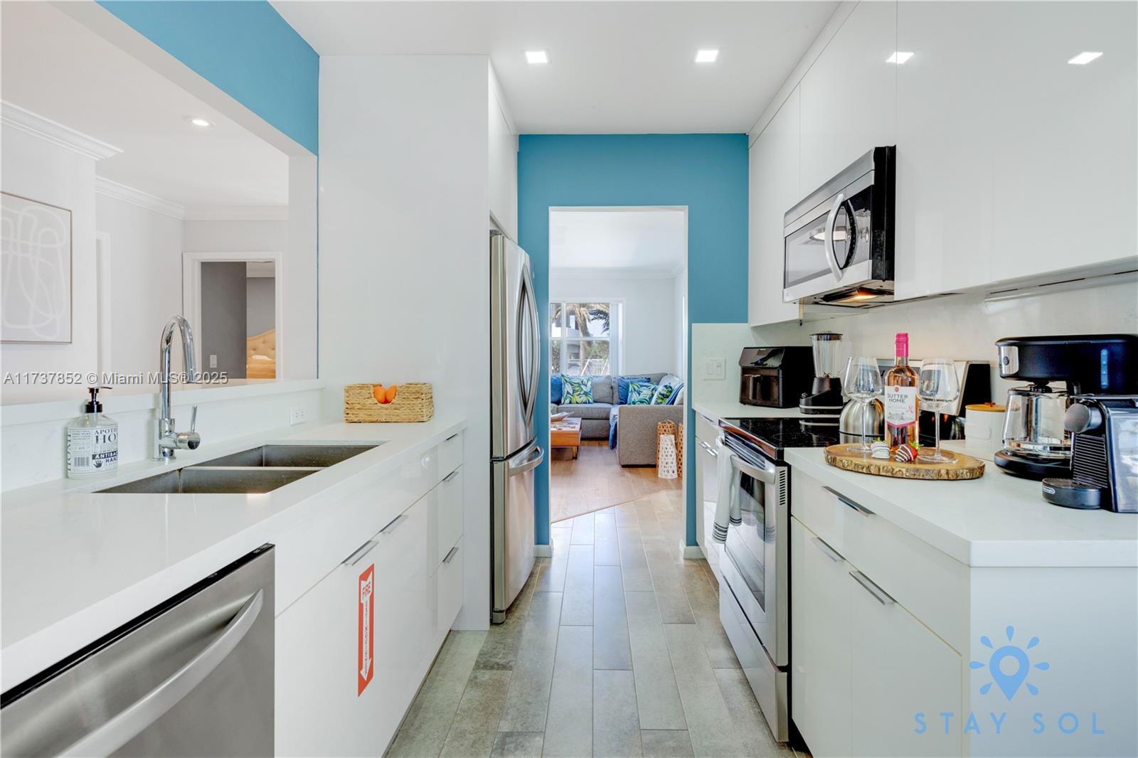 HOLLYWOOD BEACH SECOND AD - Residential