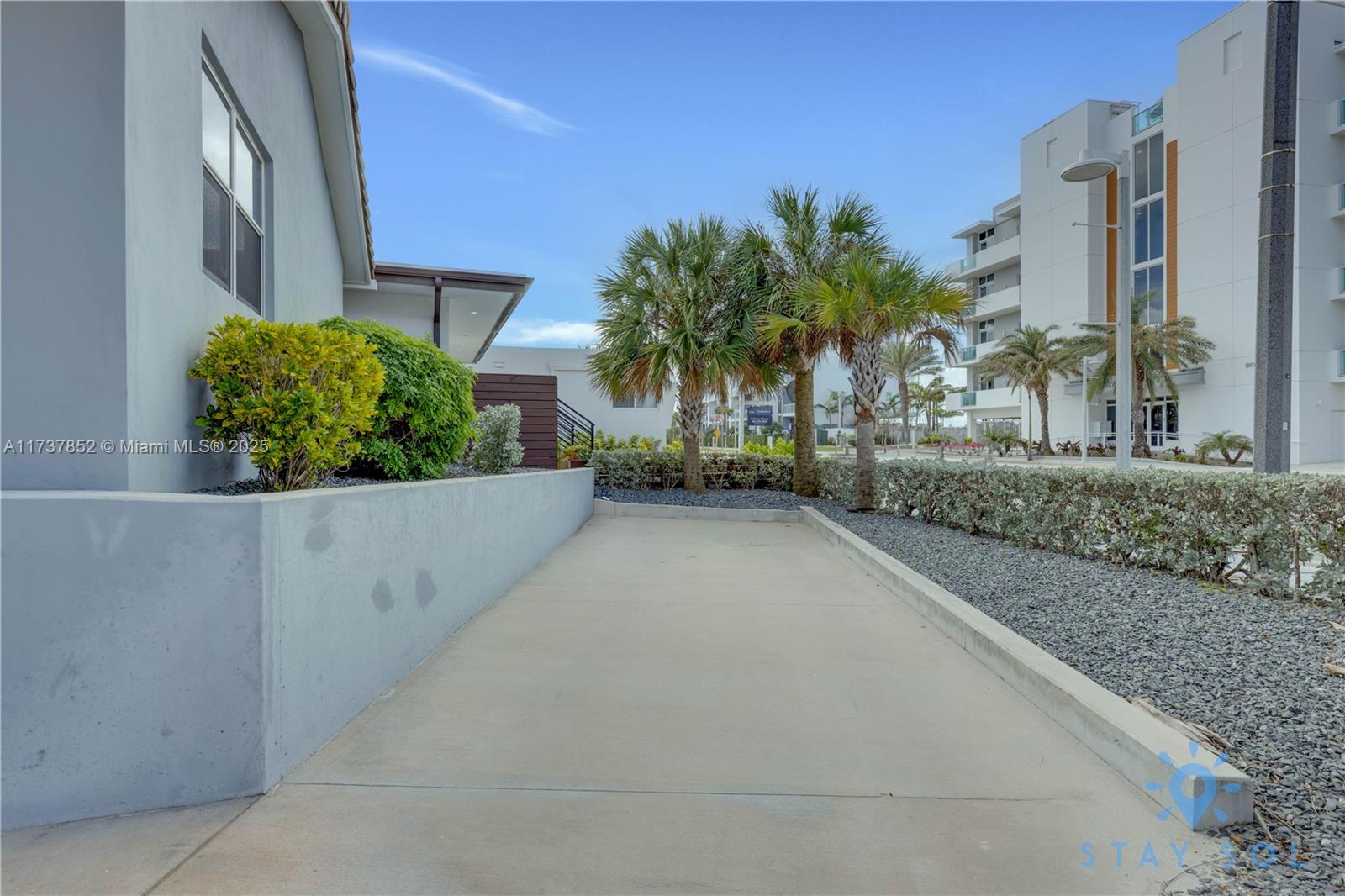 HOLLYWOOD BEACH SECOND AD - Residential