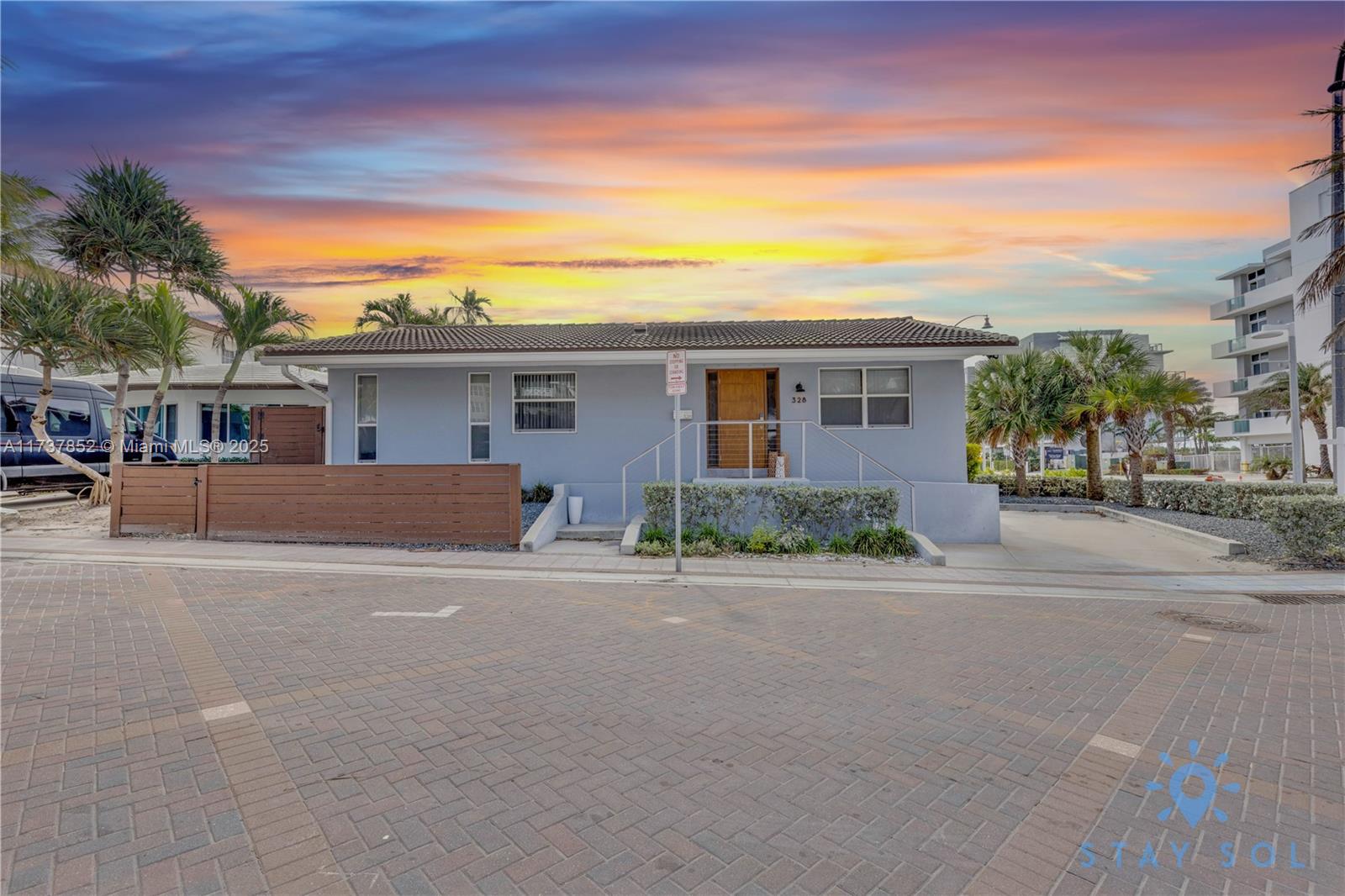 HOLLYWOOD BEACH SECOND AD - Residential