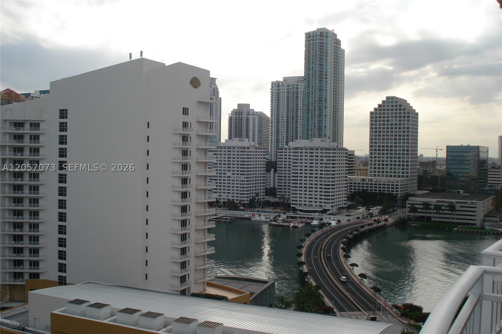 ISOLA CONDO - Residential