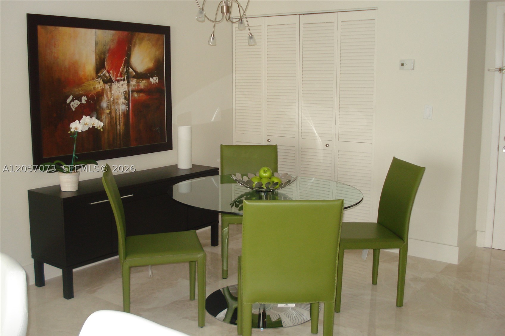 ISOLA CONDO - Residential