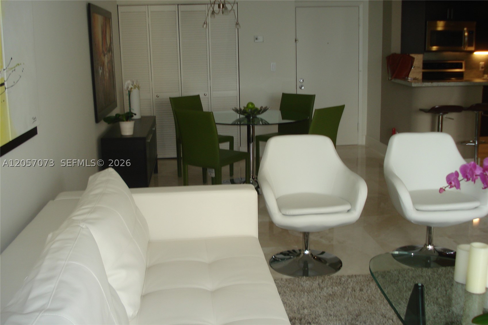 ISOLA CONDO - Residential
