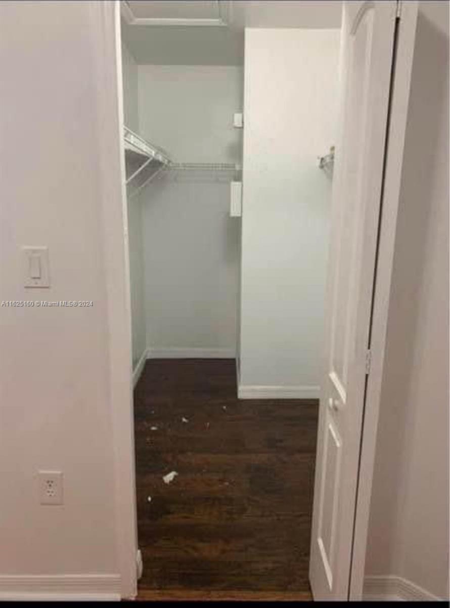 VENETIA GARDENS SOUTH CON - Residential Lease