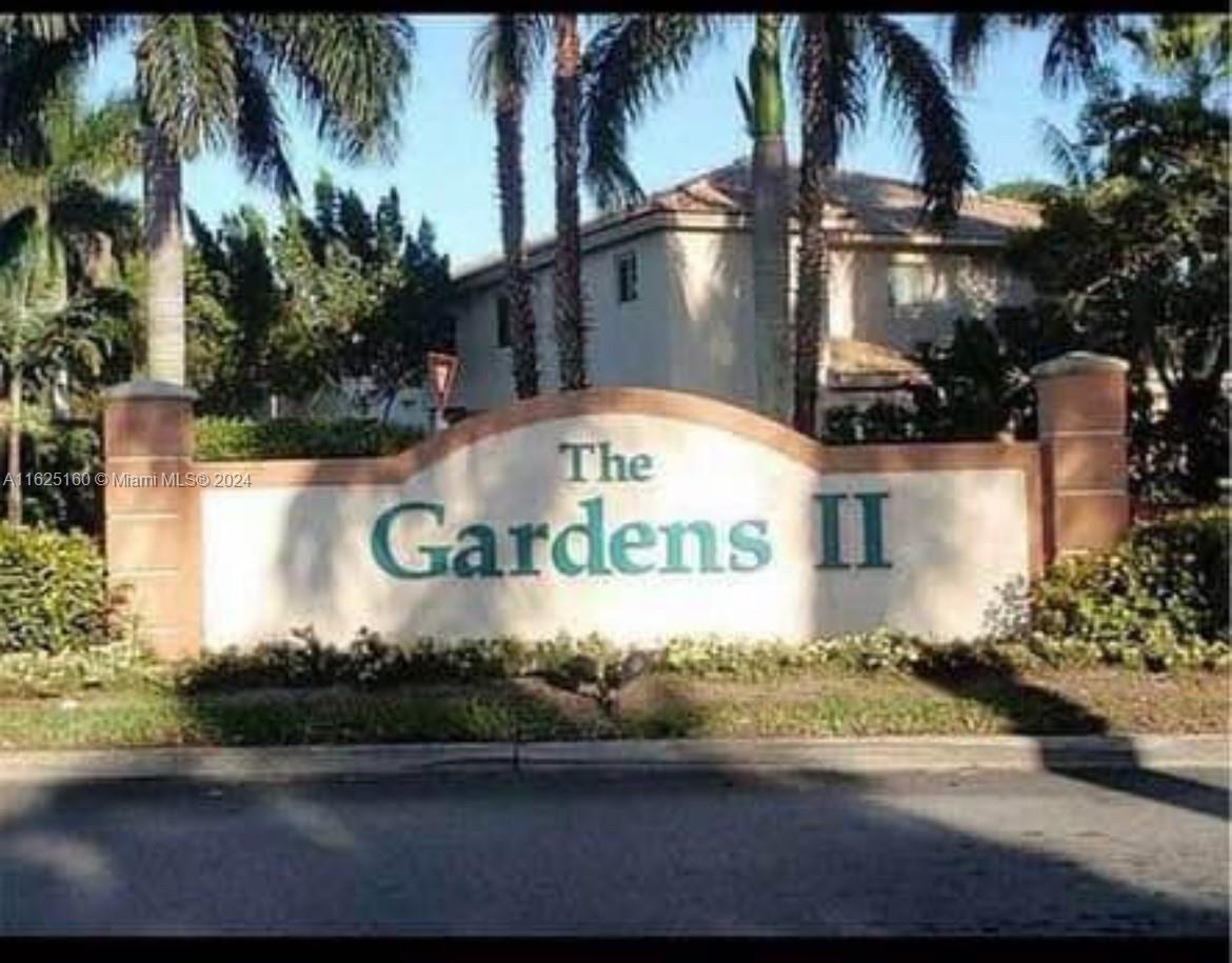 Lovely 2 bed 2 bath Condo in Venetia Gardens inside a great gated community. The unit is located on the second floor with tile in living and dinning room, bedrooms are in laminate floor. Walk-in Closets. Stainless Steel Appliances including Dish Washer. Washer and Dryer located inside the unit. Community offers Clubhouse with a community pool, lakes, BBQ area, Walking Trail. Excelent location near Turnpike, US-1, Homestead Senior High School, Baptist Homestead Hospital, Malls, Publix, Walmart, Florida Keys Shopping Outlets, Restaurants and more.    !!! SECTION 8 ACCEPTED !!!