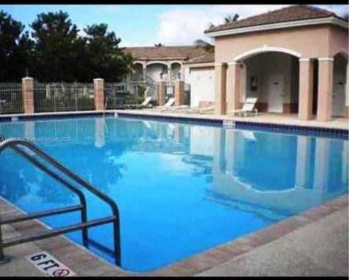 VENETIA GARDENS SOUTH CON - Residential Lease